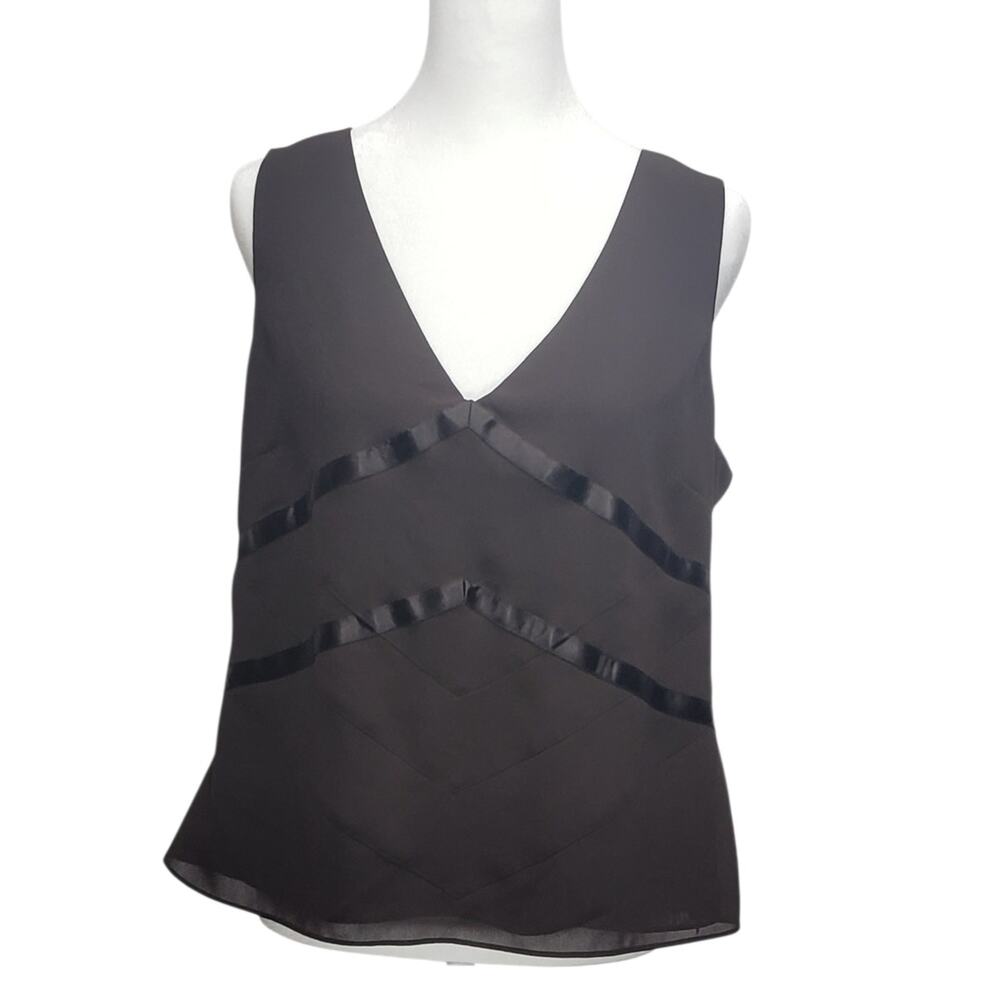 Brown Sleeveless V‑Neck Blouse M Lined Chiffon‑Like Satin Detail Office Chic